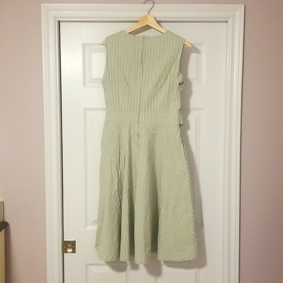 Green Window Pane Check Dress with Wicker Belt Detail - Picture 2 of 4